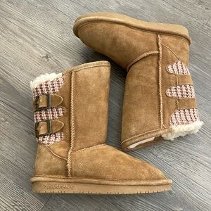 Bearpaw Youth Boots - Size 13 - suede/fleece winter snow boot